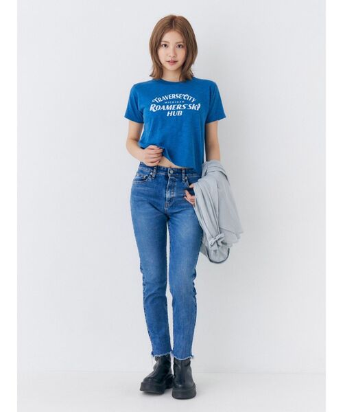 Ungrid(アングリッド)の「ハイウエストフレイドヘムストスリ(デニムパンツ・レディース・ブルー・26inch/25inch/24inch)」の5枚目の写真