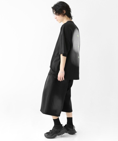 minsobi（ミンソビ）の「サウンドウェーブ グラフィック ビッグシルエット 半袖Tシャツ ユニセックス（Tシャツ/カットソー・メンズ・ブラック/ホワイト/グレー・FREE）」の6枚目の写真