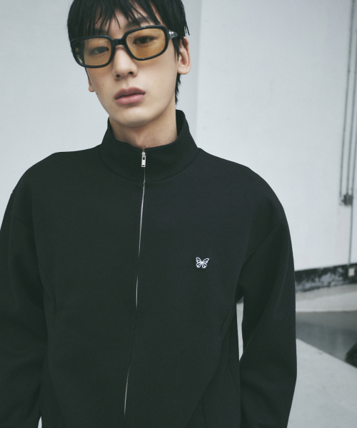 NICK&NICOLE(ニックアンドニコール)の「COTTON BUTTERFLY CROPPED ZIP-UP_BLACK(ナイロンジャケット・メンズ・その他・FREE)」の2枚目の写真