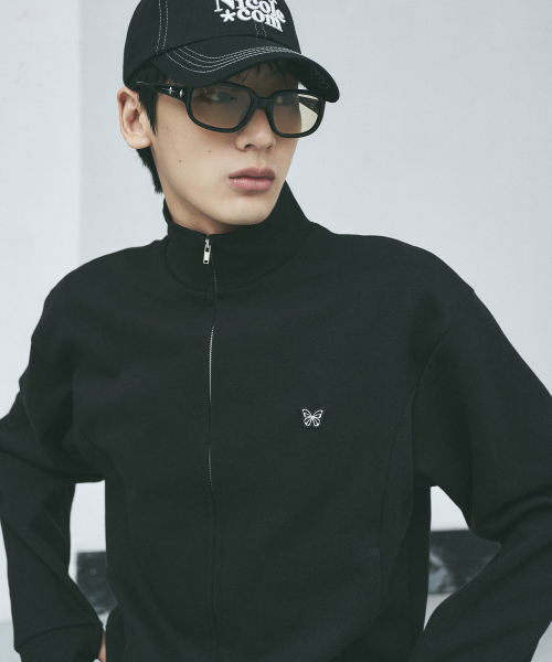 NICK&NICOLE(ニックアンドニコール)の「COTTON BUTTERFLY CROPPED ZIP-UP_BLACK(ナイロンジャケット・メンズ・その他・FREE)」の3枚目の写真