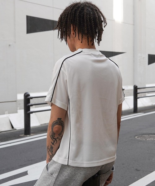 GUIDER(ガイダー)の「【GUIDER】メッシュ パイピング ゲーム Tee / Mesh Piping Game Tee(Tシャツ/カットソー・メンズ・ホワイト/ブラック/レッド・S/M/L)」の10枚目の写真