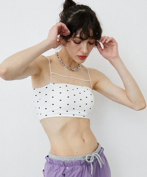 uyu.(ウユ)の「カップ付きショート丈キャミソール/ベアトップ(キャミソール・レディース・グレー/ブラック/ホワイト×ブラック/オレンジ/ピンク・FREE)」の10枚目の写真