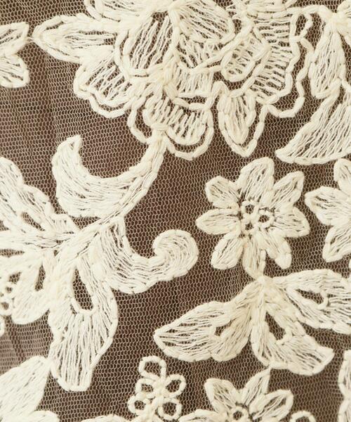 index（インデックス）の「フラワー刺繍シアーシャツ【洗濯機OK／イージーアイロン】（シャツ/ブラウス・レディース・ライトグレー/アイボリー/ブラック・00）」の7枚目の写真