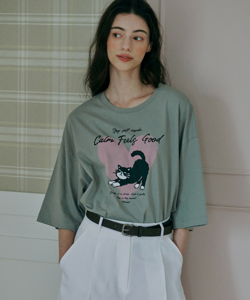 MALOUPE(マロップ)の「5219 クロップオーバーフィットグラフィックTシャツ (カーキ)(Tシャツ/カットソー・レディース・カーキ・FREE)」の3枚目の写真