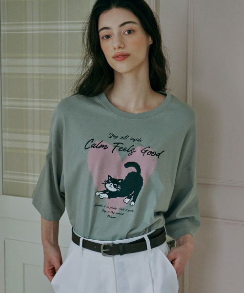 MALOUPE(マロップ)の「5219 クロップオーバーフィットグラフィックTシャツ (カーキ)(Tシャツ/カットソー・レディース・カーキ・FREE)」の5枚目の写真