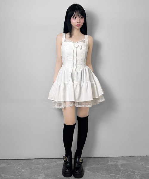 FOLLOWIN(フォロウィン)の「フロントリボンレースキャミミニワンピー(ワンピース・レディース・ブラック/ホワイト・FREE)」の6枚目の写真