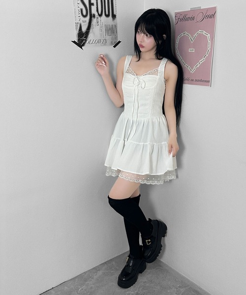 FOLLOWIN(フォロウィン)の「フロントリボンレースキャミミニワンピー(ワンピース・レディース・ブラック/ホワイト・FREE)」の11枚目の写真