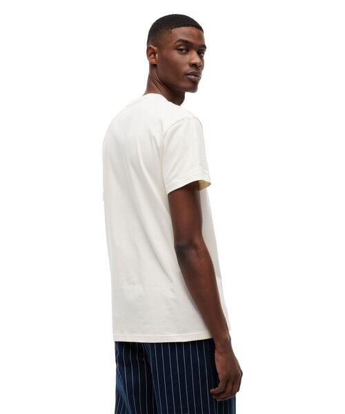 tommy jeans(トミー ジーンズ)の「フラッグロゴプリントショートスリーブTシャツ(Tシャツ/カットソー・メンズ・ホワイト/マルチ・SMALL/X-LARGE/LARGE/MEDIUM/X-SMALL)」の5枚目の写真