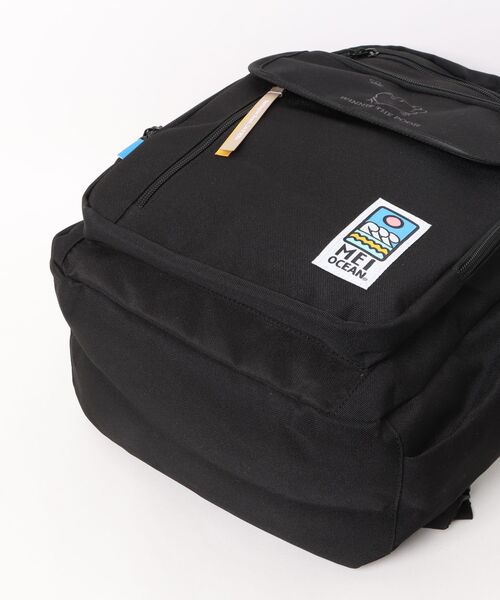 MEI OCEAN(メイオーシャン)の「メイオーシャン×プー フラップポケット付きリュック(バックパック/リュック・メンズ・ブラック・FREE)」の3枚目の写真