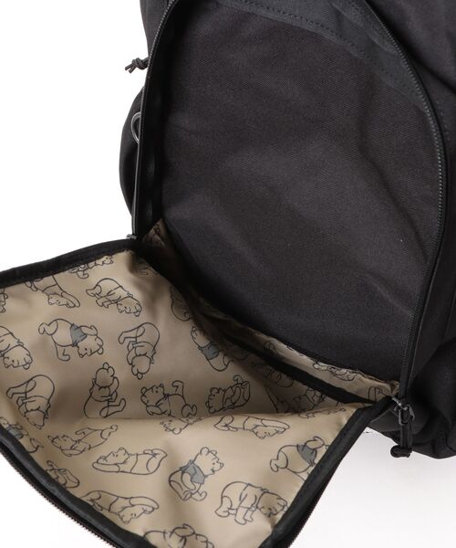MEI OCEAN(メイオーシャン)の「メイオーシャン×プー フラップポケット付きリュック(バックパック/リュック・メンズ・ブラック・FREE)」の5枚目の写真