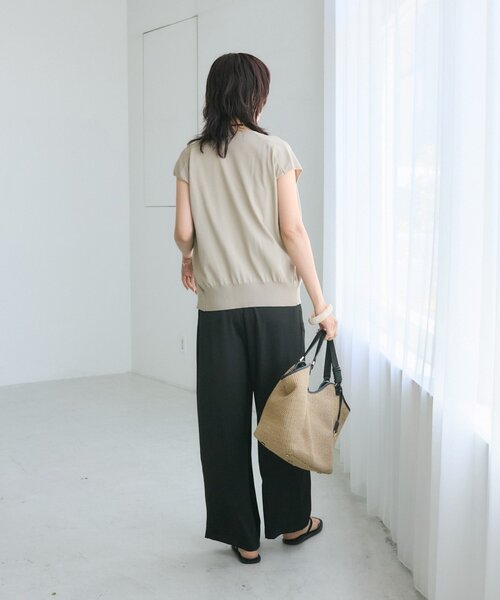 RIVE DROITE(リヴドロワ)の「【接触冷感/UVカット/ウォッシャブル】クールタッチUV Vネックベスト (夏服/オフィスカジュアル)(ニット/セーター・レディース・ベージュ/ブラウン/ブラック・FREE)」の13枚目の写真