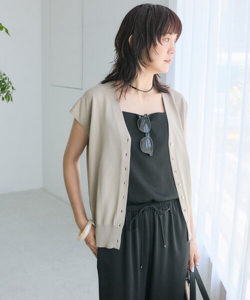 RIVE DROITE(リヴドロワ)の「【接触冷感/UVカット/ウォッシャブル】クールタッチUV Vネックベスト (夏服/オフィスカジュアル)(ニット/セーター・レディース・ベージュ/ブラウン/ブラック・FREE)」の15枚目の写真