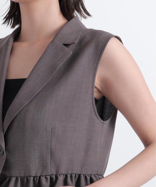 NATURAL BEAUTY BASIC（ナチュラルビューティーベーシック）の「【セットアップ可能】ペプラムジレブラウス（ベスト・レディース・ブルー/ダークブラウン・ﾌﾘ-）」の13枚目の写真