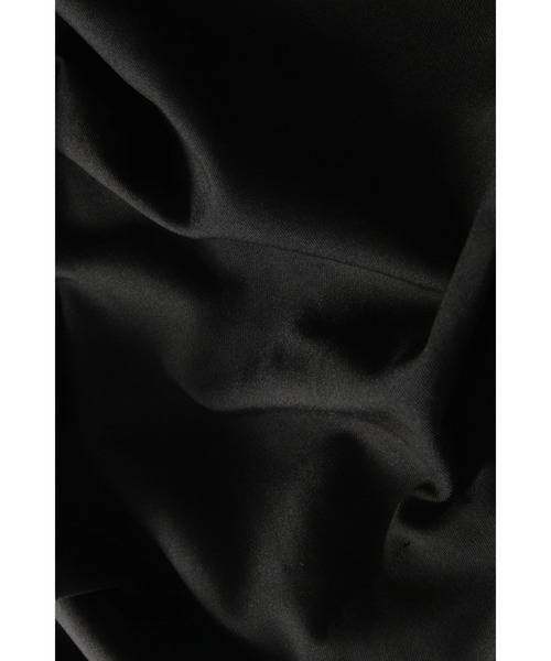 ARVELLIA(アルベリア)の「DRAPED VOLUME DRESS(ワンピース・レディース・ホワイト/ブラック・M)」の18枚目の写真