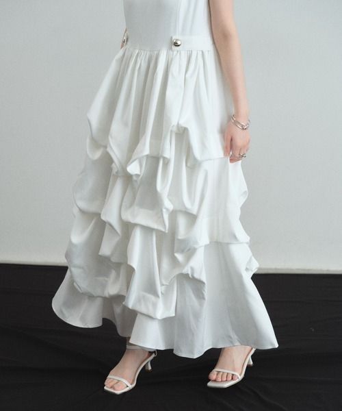 ARVELLIA(アルベリア)の「DRAPED VOLUME DRESS(ワンピース・レディース・ホワイト/ブラック・M)」の4枚目の写真
