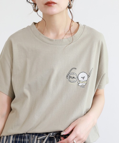 Emago(イマゴ)の「EMAGO 丸メガネとマルチーズ刺繍T 半袖(Tシャツ/カットソー・レディース・ベージュ/ホワイト・FREE)」の2枚目の写真