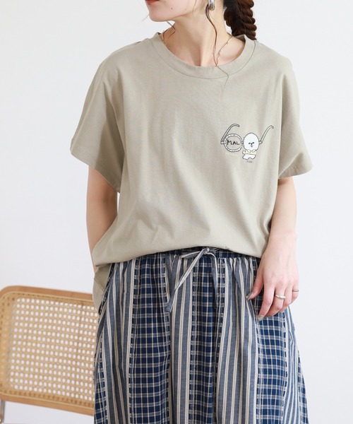 Emago(イマゴ)の「EMAGO 丸メガネとマルチーズ刺繍T 半袖(Tシャツ/カットソー・レディース・ベージュ/ホワイト・FREE)」の12枚目の写真