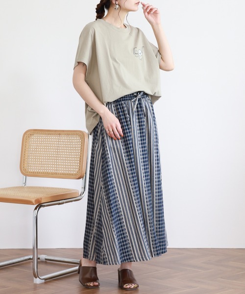 Emago(イマゴ)の「EMAGO 丸メガネとマルチーズ刺繍T 半袖(Tシャツ/カットソー・レディース・ベージュ/ホワイト・FREE)」の14枚目の写真