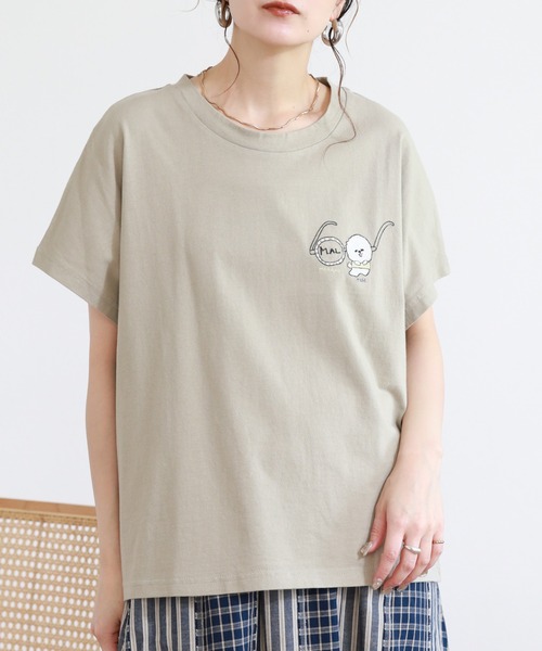 Emago(イマゴ)の「EMAGO 丸メガネとマルチーズ刺繍T 半袖(Tシャツ/カットソー・レディース・ベージュ/ホワイト・FREE)」の22枚目の写真