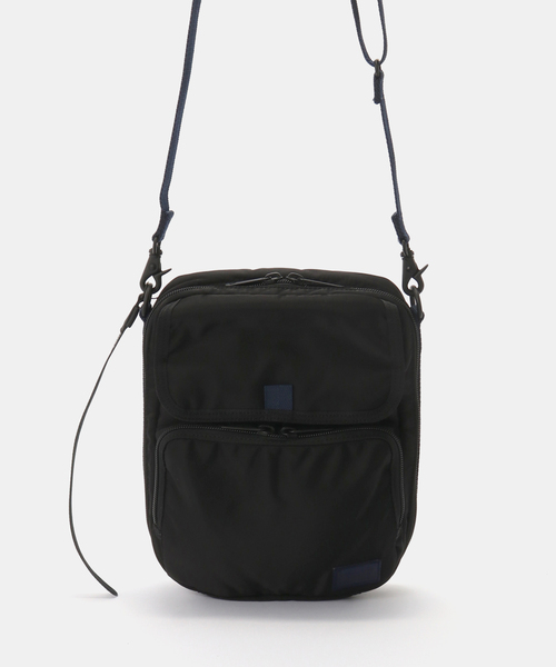 PORTER(ポーター)の「PORTER x VAGUE WATCH CO. Watchman Shoulders Black(ショルダーバッグ・レディース・ブラック・FREE)」の3枚目の写真