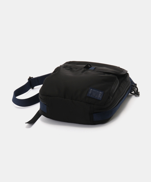 PORTER(ポーター)の「PORTER x VAGUE WATCH CO. Watchman Shoulders Black(ショルダーバッグ・レディース・ブラック・FREE)」の6枚目の写真