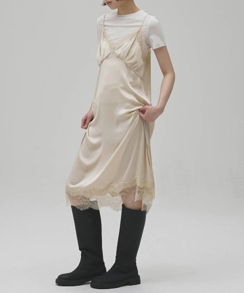 TODAYFUL（トゥデイフル）の「[TODAYFUL/トゥデイフル] サテンレース キャミワンピース（ワンピース・レディース・アイボリー/ブラック・36）」の3枚目の写真