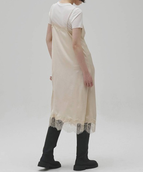 TODAYFUL（トゥデイフル）の「[TODAYFUL/トゥデイフル] サテンレース キャミワンピース（ワンピース・レディース・アイボリー/ブラック・36）」の4枚目の写真