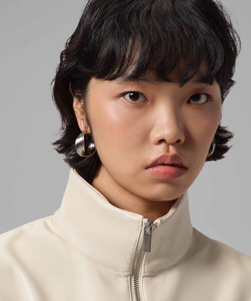 JORDAN BRAND(ジョーダンブランド)の「ジョーダン フライト ウィメンズ フェイク レザー ジャケット / Jordan Flight Women's Faux Leather Jacket IM6813-272 Pearl White(ブルゾン・レディース・アイボリー系・L/XS/XL/S/M)」の3枚目の写真