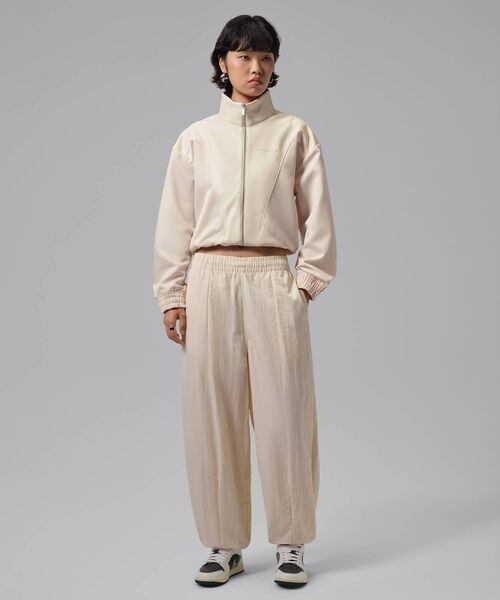 JORDAN BRAND(ジョーダンブランド)の「ジョーダン フライト ウィメンズ フェイク レザー ジャケット / Jordan Flight Women's Faux Leather Jacket IM6813-272 Pearl White(ブルゾン・レディース・アイボリー系・L/XS/XL/S/M)」の6枚目の写真