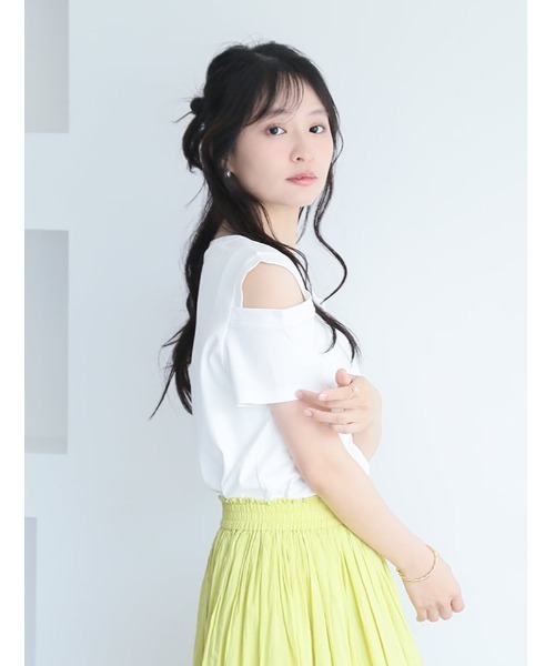 fifth（フィフス）の「オープンショルダーサマーTシャツ（Tシャツ/カットソー・レディース・ブラック/ホワイト・M）」の12枚目の写真