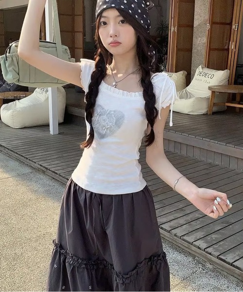 AsheKsha（アシクシャ）の「ハートプリント紐付きスクエアネック半袖トップス（Tシャツ/カットソー・レディース・ホワイト・M）」の4枚目の写真
