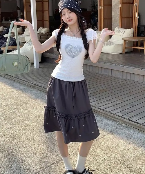 AsheKsha（アシクシャ）の「ハートプリント紐付きスクエアネック半袖トップス（Tシャツ/カットソー・レディース・ホワイト・M）」の6枚目の写真