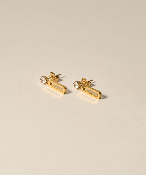 novice（ノーヴィス）の「【novice】Linear Stone Pierce［Stainless］（ピアス（両耳用）・レディース・シルバー/ゴールド・FREE）」の2枚目の写真