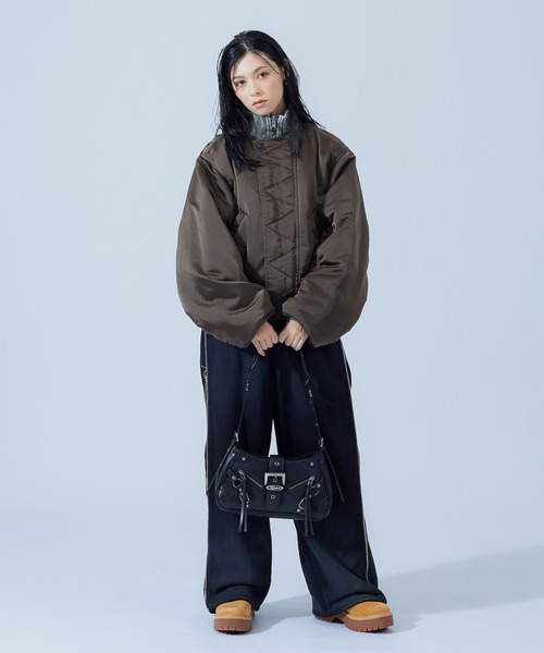 X-girl(エックスガール)の「ZIP AND BELT FAUX LEATHER BAG(ショルダーバッグ・レディース・ブラック/ブラウン/ピンク・ONE SIZE)」の8枚目の写真
