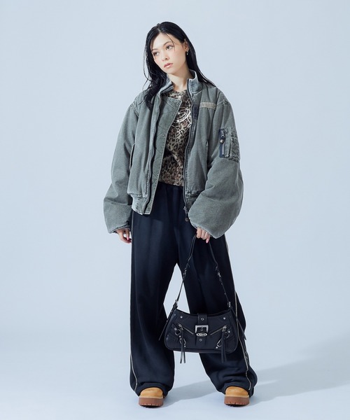 X-girl(エックスガール)の「ZIP AND BELT FAUX LEATHER BAG(ショルダーバッグ・レディース・ブラック/ブラウン/ピンク・ONE SIZE)」の9枚目の写真