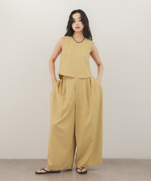 KBF | ミニマルトップスSETワイドパンツ(セットアップ)