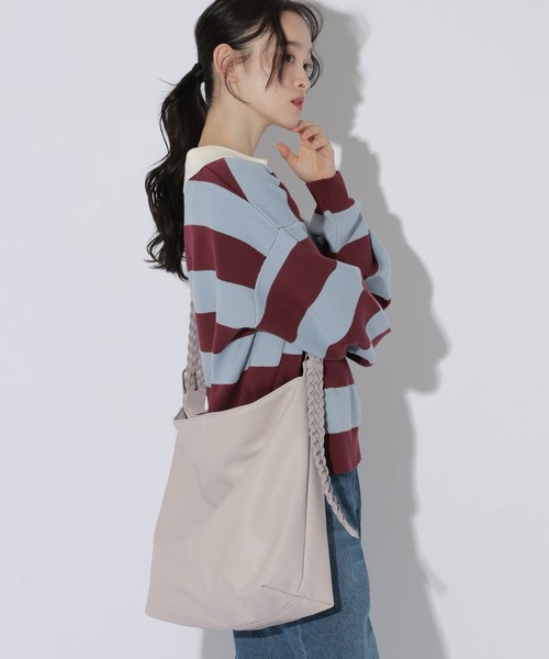 LAKOLE(ラコレ)の「メッシュベルトワンショルダーバッグ / 1046752(ショルダーバッグ・レディース・ライトグレー/ブラック/ダークブラウン・FREE)」の4枚目の写真