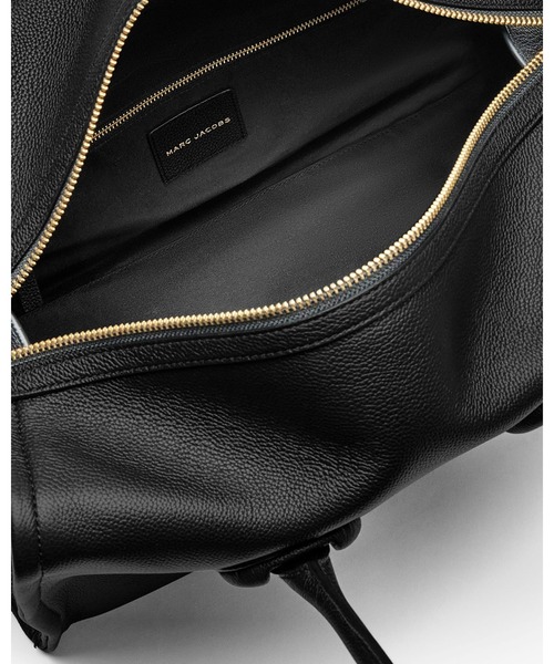 MARC JACOBS(マークジェイコブス)の「THE BABE CITY TOTE/ザ ベイブ シティ トート バッグ(ショルダーバッグ・レディース・ブラック/ホワイト・ONE SIZE)」の12枚目の写真