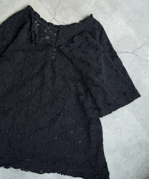 FREAK'S STORE(フリークスストア)の「限定展開 前後 2WAY 起毛 レース ルーズ ロングスリーブ トップス(Tシャツ/カットソー・レディース・ブラック/ナチュラル・フリ-)」の9枚目の写真