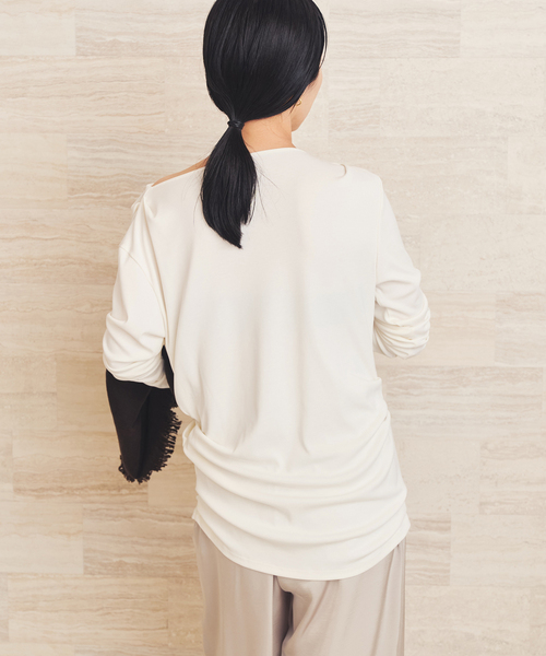plage(プラージュ)の「Tuck Drape ロンT(Tシャツ/カットソー・レディース・ホワイト/カーキ・FREE)」の10枚目の写真