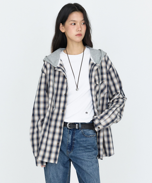 MONGDOL(モンドル)の「オーバーサイズチェックグラフィックフードシャツ グレー MDSH028GRAY(シャツ/ブラウス・レディース・その他・F)」の4枚目の写真