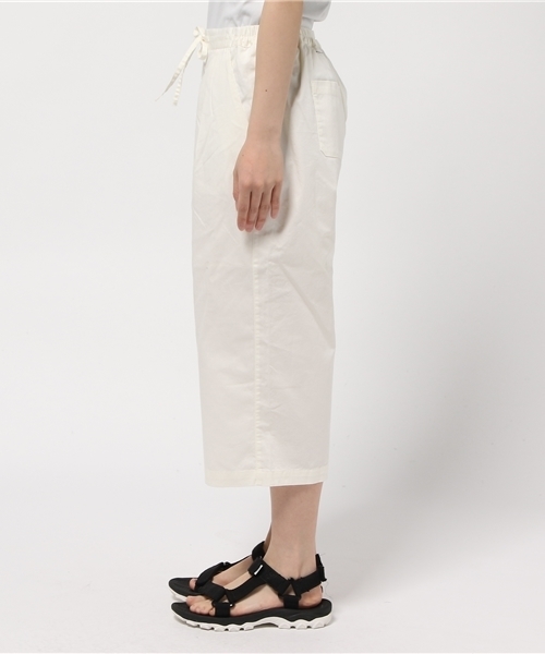 earth music&ecology（アースミュージックアンドエコロジー）の「【2016Summer】イージーワークパンツ（その他パンツ・レディース・オフホワイト・MEDIUM/LARGE）」の3枚目の写真