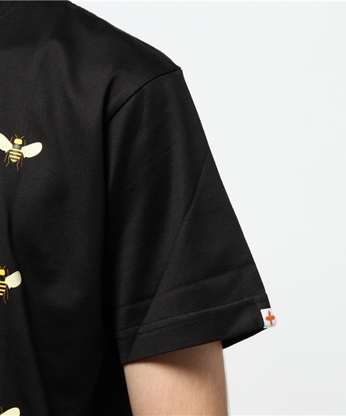HEAD PORTER(ヘッドポーター)の「THE BEE TEE(Tシャツ/カットソー・メンズ・ブラック/ホワイト・MEDIUM/SMALL/LARGE/X-LARGE)」の8枚目の写真