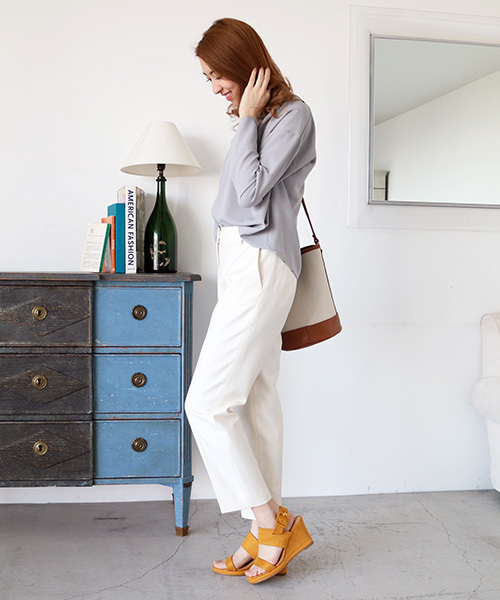 N.（N. Natural Beauty Basic）（エヌエヌナチュラルビューティーベーシック）の「タックドレープスリットスリーブブラウス（シャツ/ブラウス・レディース・ホワイト/ピンク/グレー・MEDIUM）」の5枚目の写真