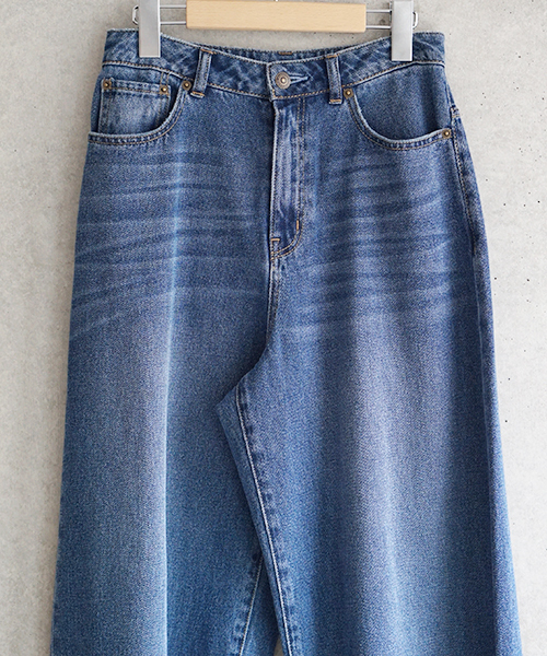 laboratory work（ラボラトリーワーク）の「ヴィンテージ風デニムワイドパンツ（デニムパンツ・レディース・ライトブルー/ブルー・SMALL/MEDIUM）」の14枚目の写真