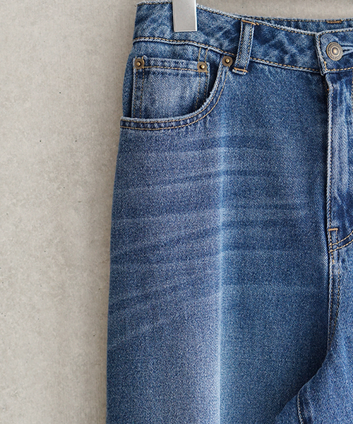 laboratory work（ラボラトリーワーク）の「ヴィンテージ風デニムワイドパンツ（デニムパンツ・レディース・ライトブルー/ブルー・SMALL/MEDIUM）」の15枚目の写真