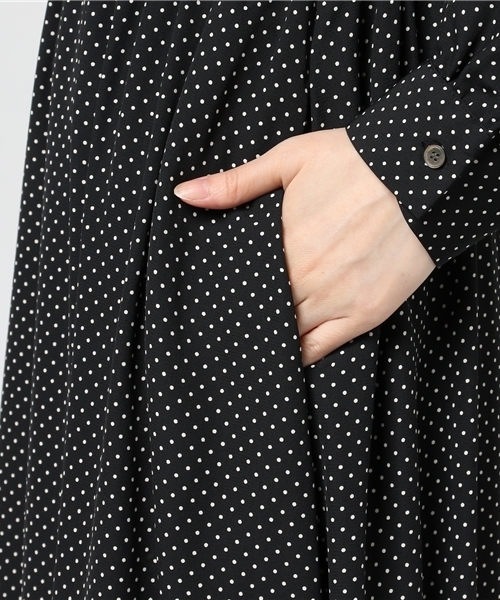 ottilie（オティーリエ）の「ドット柄ワンピース（ワンピース・レディース・ブラック/ネイビー・FREE）」の6枚目の写真