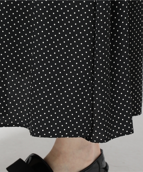 ottilie（オティーリエ）の「ドット柄ワンピース（ワンピース・レディース・ブラック/ネイビー・FREE）」の7枚目の写真