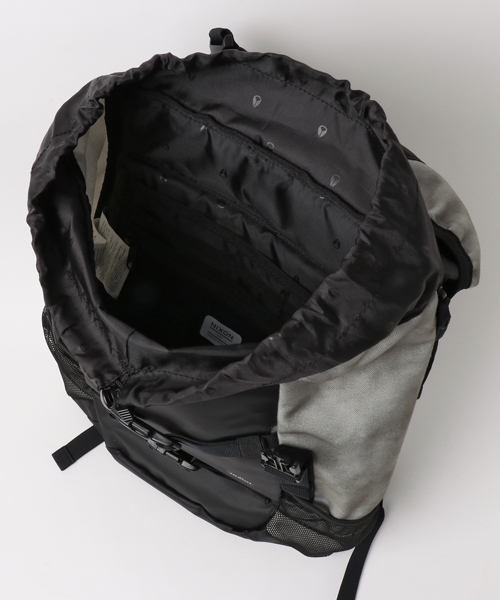 NIXON(ニクソン)の「LANDLOCK III BACKPACK NC28132101-00 CONCRETE(バックパック/リュック・メンズ・グレー・FREE)」の4枚目の写真