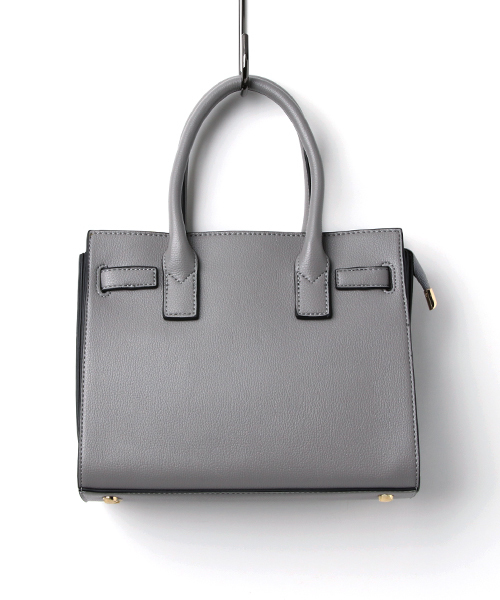 PLAIN CLOTHING（プレーンクロージング）の「ミニマルスクエア2wayバッグ【PLAIN CLOTHING】（ショルダーバッグ・レディース・ブラック/ネイビー/キャメル/モカ/グレー/ボルドー/ベージュ・FREE）」の20枚目の写真